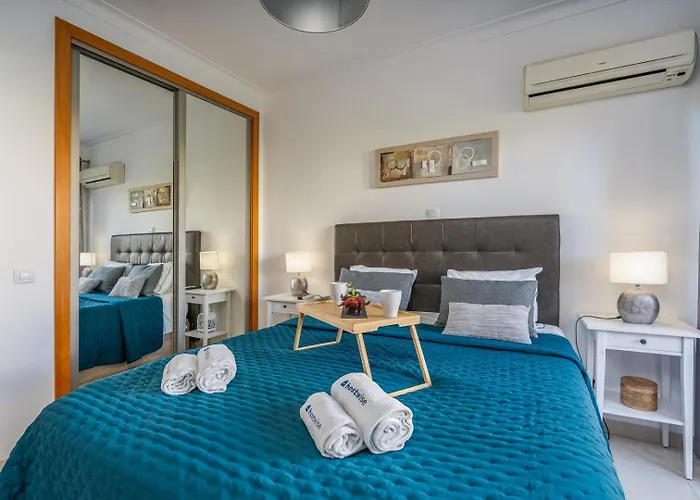 Apartamento Spacious & Sunny With Pool By Hostwise Portimão